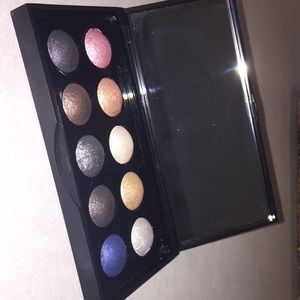 E.l.f. Baked Eyeshadow Palette.